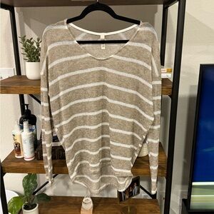 Jolie size small sweater